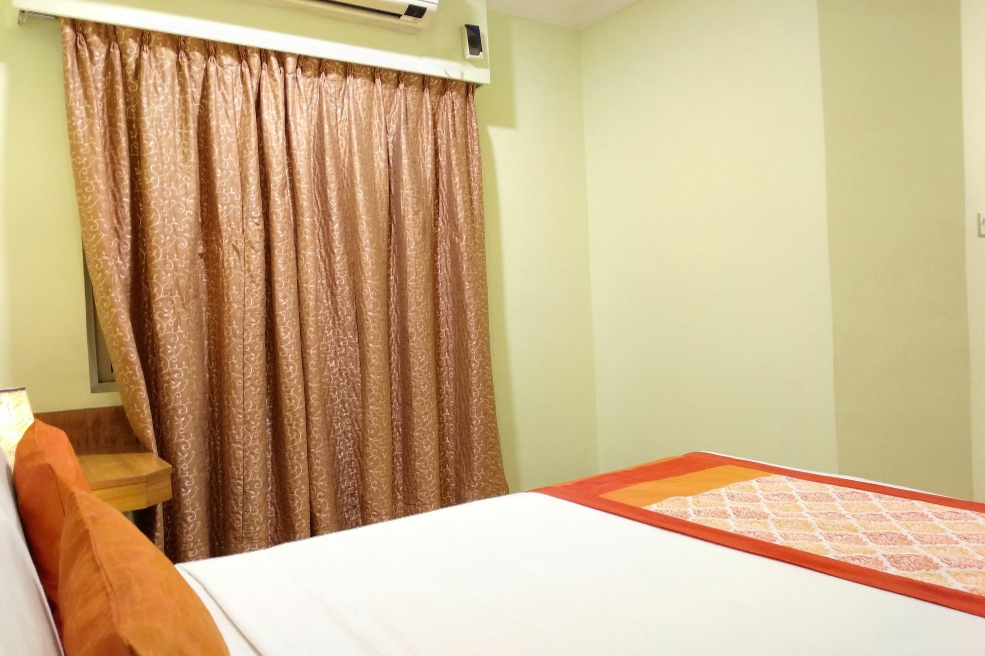 Oyo 9925 The Ocea International Hotel Bangalore Luaran gambar