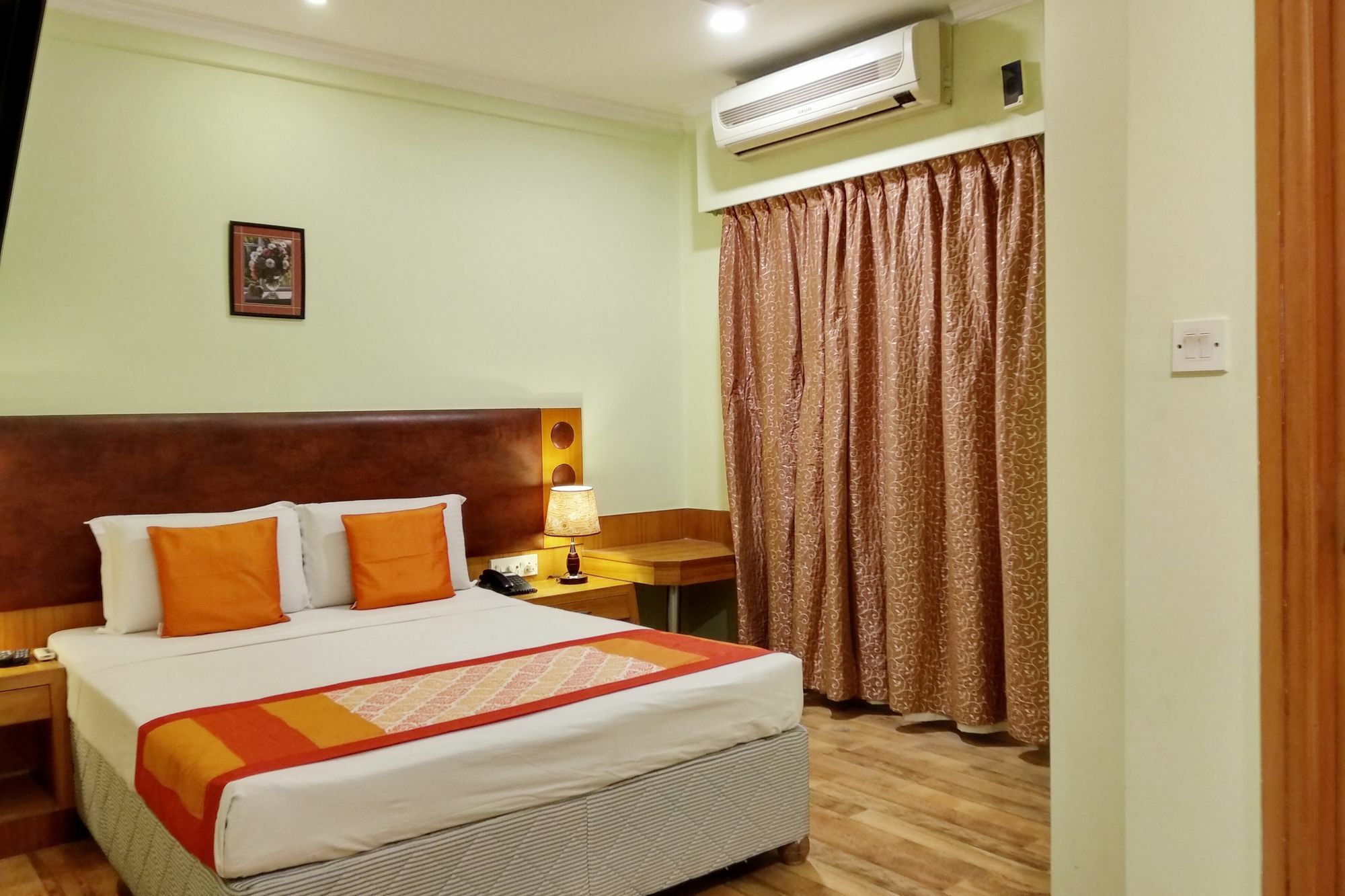 Oyo 9925 The Ocea International Hotel Bangalore Luaran gambar